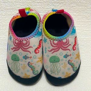 Toddler Boys Water Shoe size 7